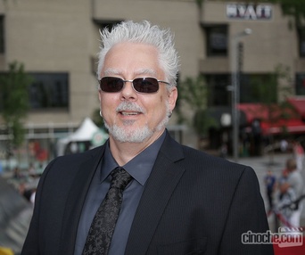 Sur le tapis rouge de Louis Cyr : L'homme le plus fort du monde