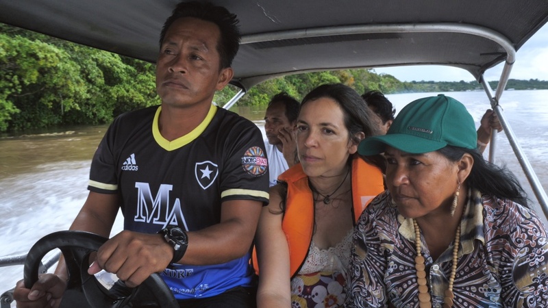 Une scène du film Amazonie, à la rencontre des gardiens et des gardiennes de la forêt