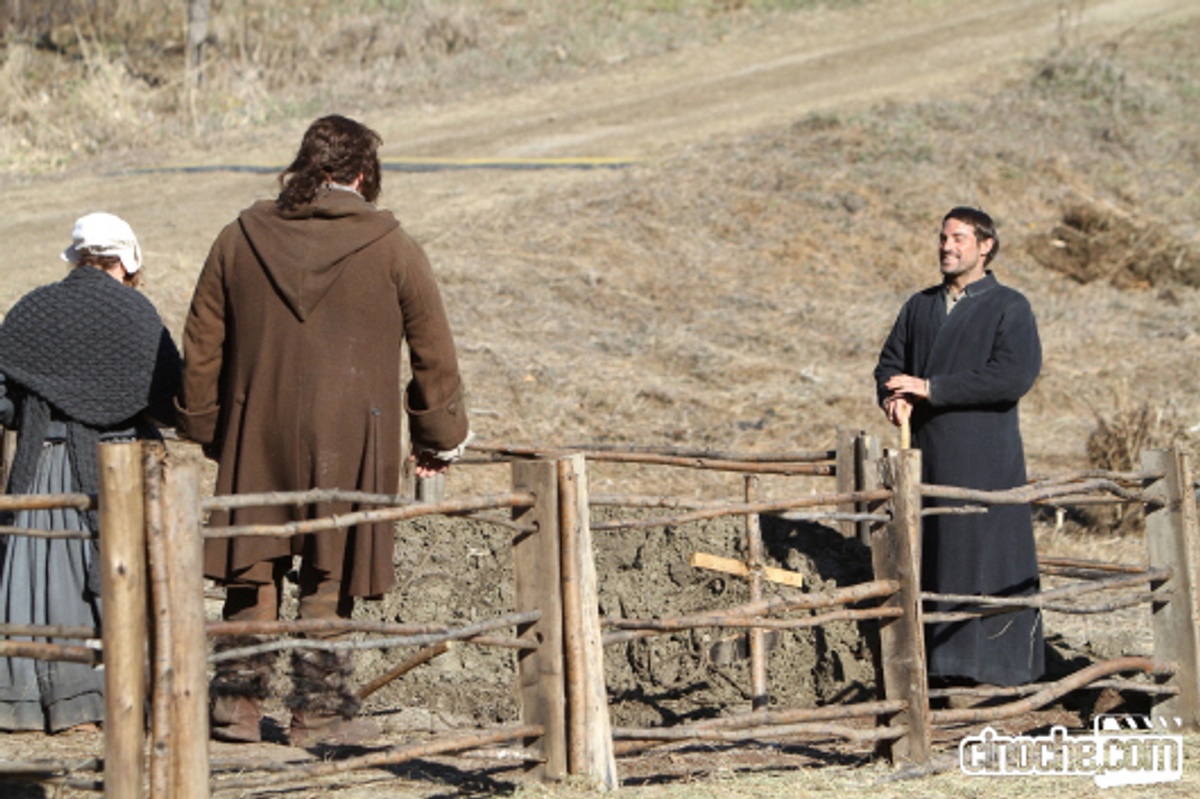 Marie-Chantal Perron, Antoine Bertrand et Guillaume Lemay-Thivierge sur le plateau de Le poil de la bête