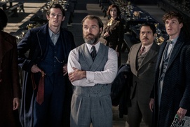 Une scène du film Fantastic Beasts: The Secrets of Dumbledore Une scène du film Fantastic Beasts: The Secrets of Dumbledore