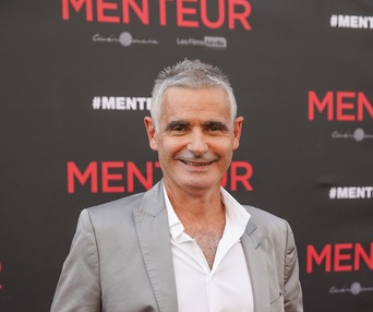 Sur le tapis rouge du film Menteur