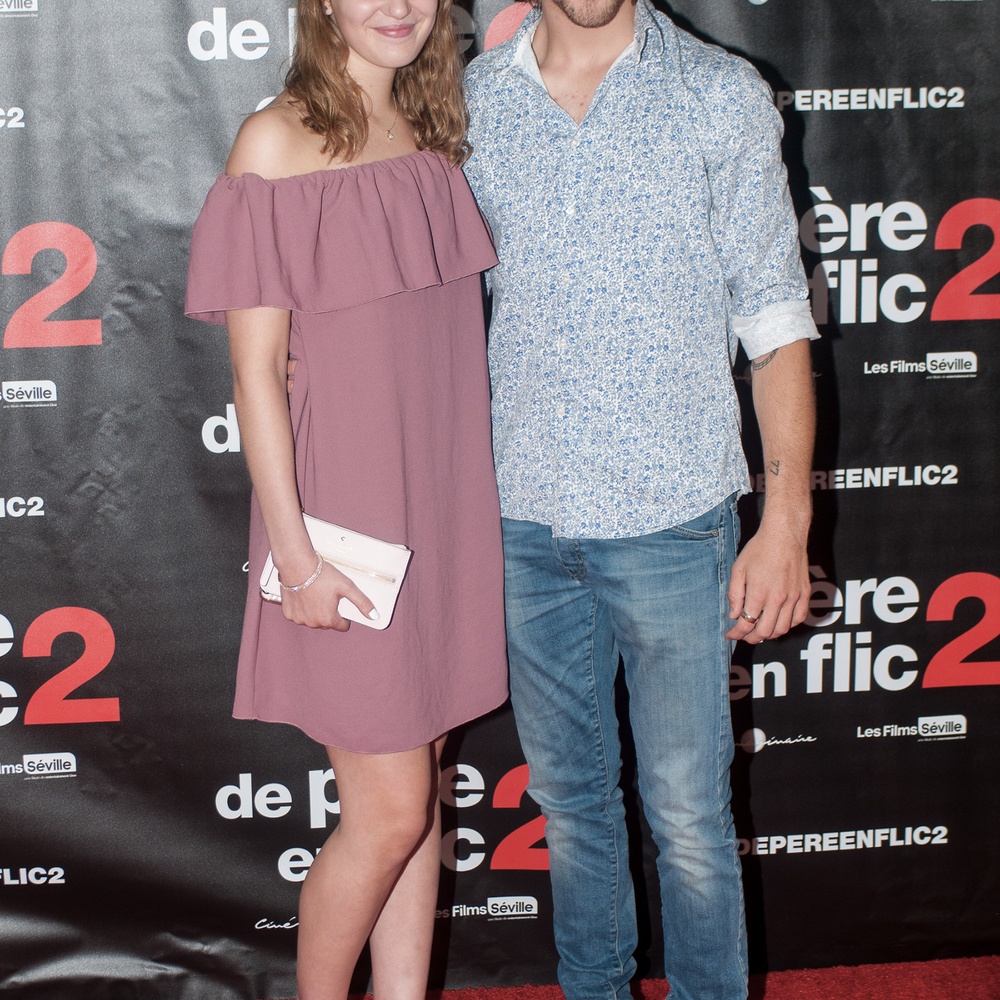Sur le tapis rouge du film De père en flic 2