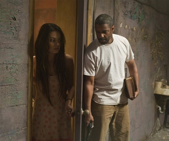 Denzel Washington et Mila Kunis dans le film The Book of Eli