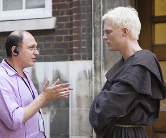 Paul Bettany lors du tournage de Da Vinci Code