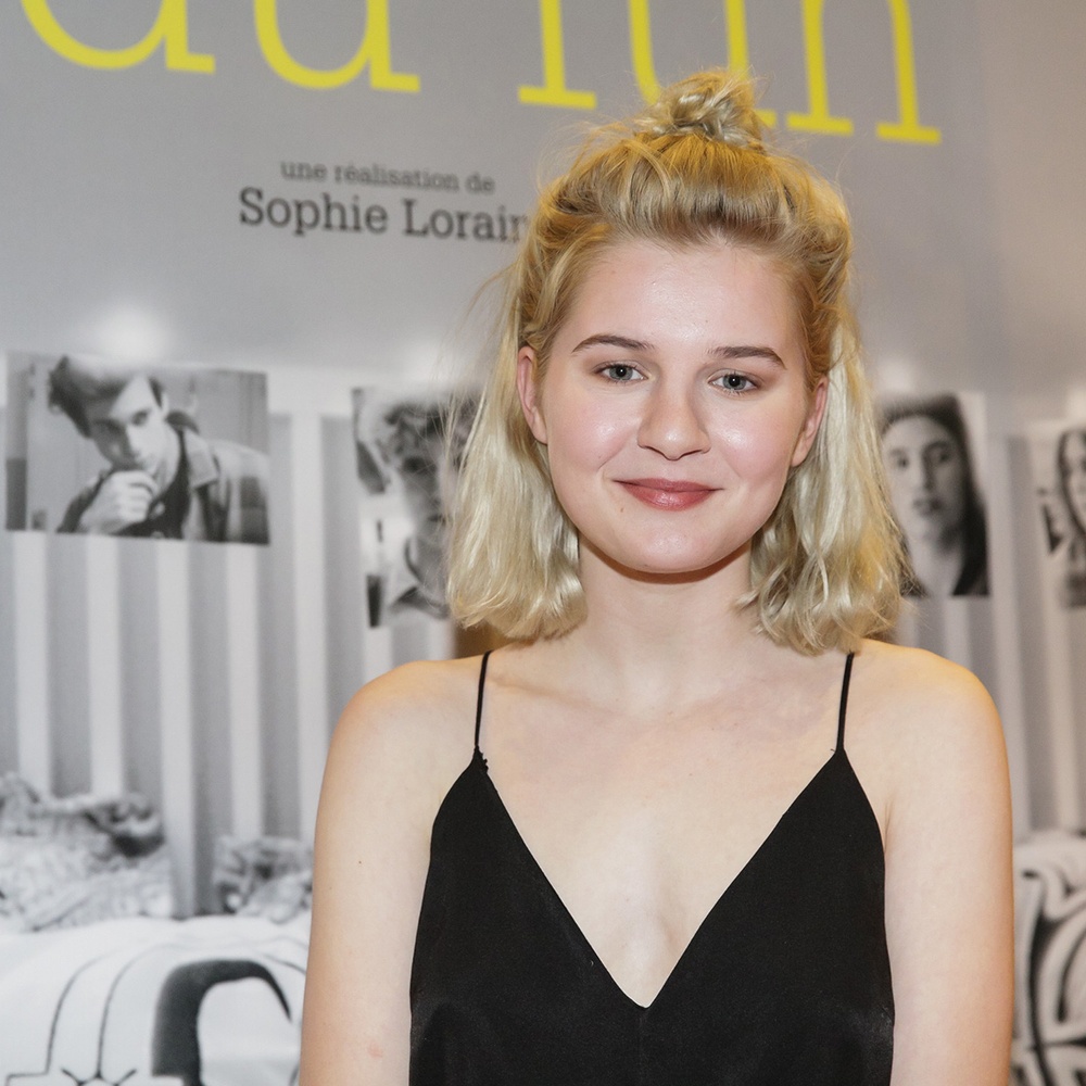 Sur le tapis rouge du film Charlotte a du fun