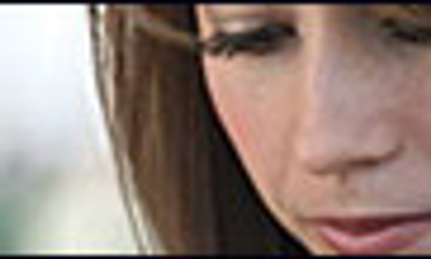 Karine Vanasse jouera dans la comédie Men Don't Lie