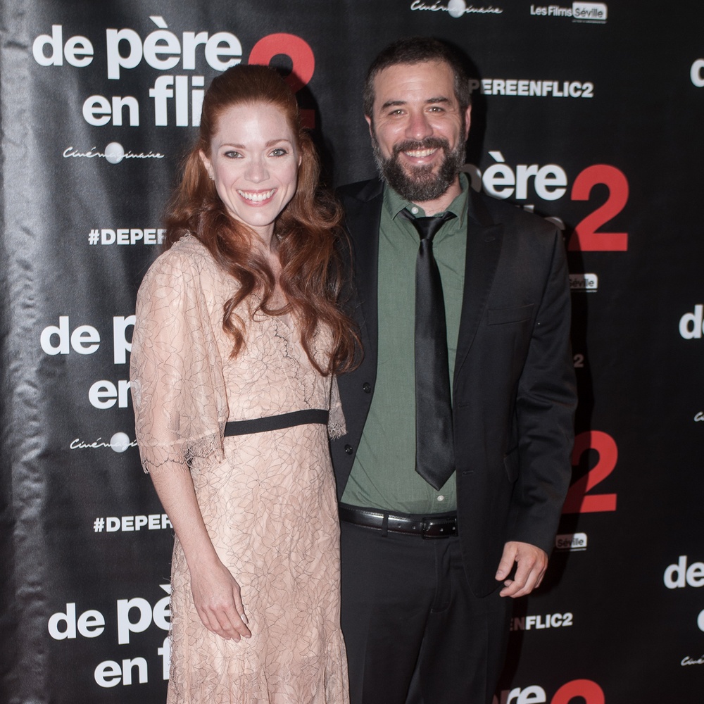 Sur le tapis rouge du film De père en flic 2