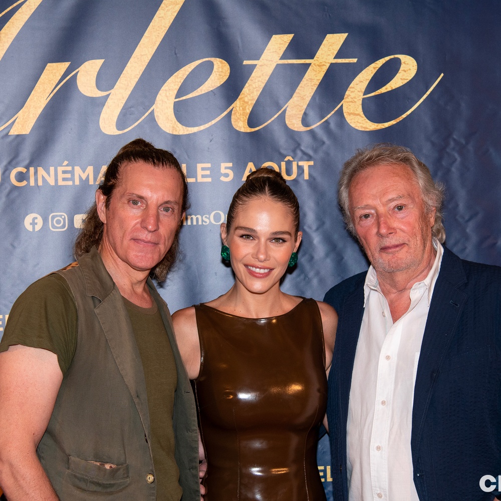 Sur le tapis rouge du film Arlette
