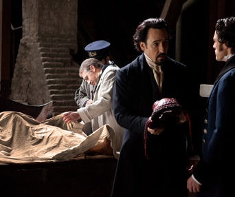 Une scène du film The Raven