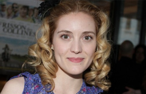 Evelyne Brochu sur le tapis rouge de Frisson des Collines