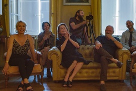 Une scène du film Fête de famille