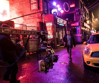 Une scène du film Pokémon Detective Pikachu