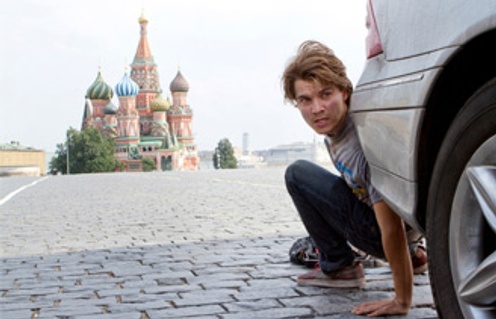 Emile Hirsch dans le film The Darkest Hour