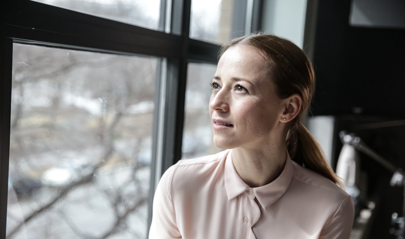 Karine Vanasse en vedette dans le vidéoclip intense de Kroy