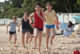Une scène du film Les vacances du petit Nicolas