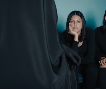 Une scène du film Four Daughters