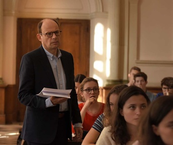 Une scène du film Les grands esprits