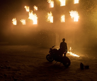 Une scène du film The Girl in the Spider's Web