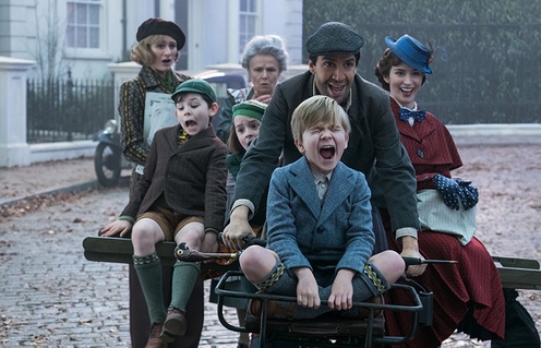 Une scène du film Le retour de Mary Poppins