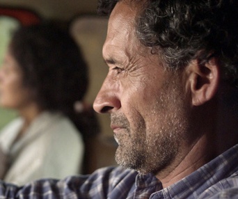 Une scène du film Les acacias