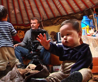 Sur le plateau du film Babies