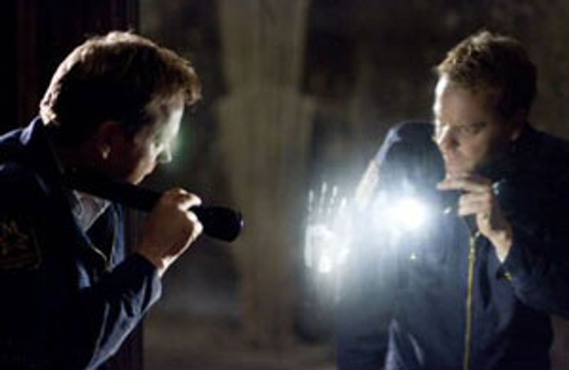 Kierfer Sutherland dans le film Mirrors