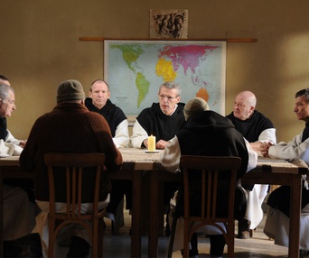 Une scène du film Des hommes et des dieux