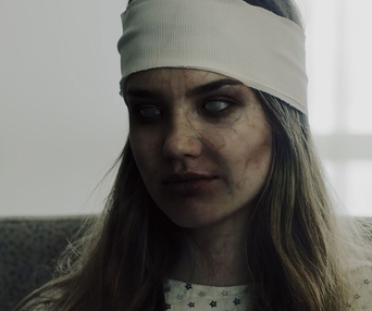 Une scène du film The Corruption of Divine Providence