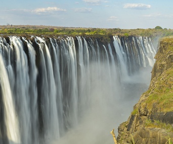 Image du film Les aventuriers voyageurs - Botswana-Namibie : de la brousse au désert