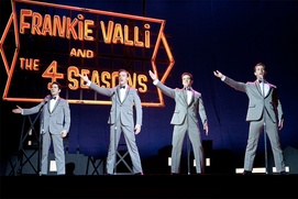 Une scène de Jersey Boys Une scène de Jersey Boys