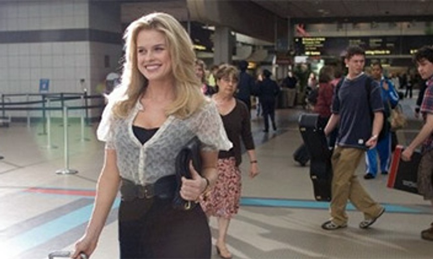 Alice Eve dans 1:30 Train