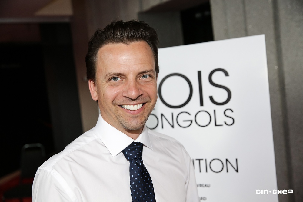 Sur le tapis rouge du film Les rois mongols