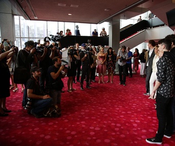 Sur le tapis rouge de 1er amour