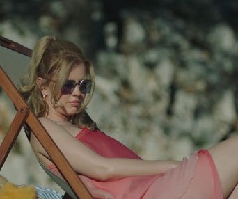 Une scène du film Infinity Pool