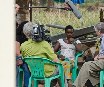 Sur le plateau du film Se battre comme des soldats, mourir comme des enfants