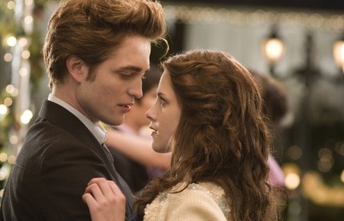 Kristen Stewart et Robert Pattinson dans le film Twilight