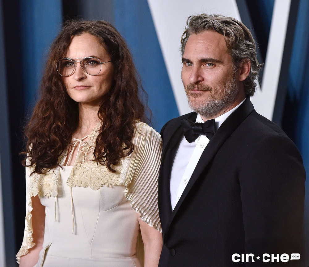 Sur le tapis rouge du party Vanity Fair des Oscars 2020