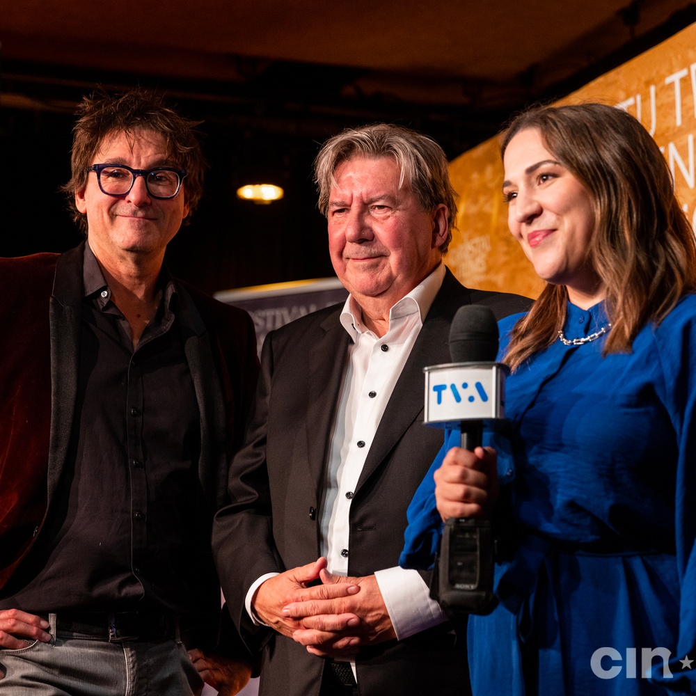 Sur le tapis rouge du film Tu te souviendras de moi
