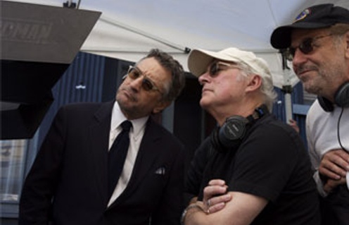 Barry Levinson (milieu) sur le plateau du film What Just Happened