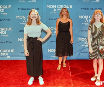 Sur le tapis rouge du film Mon cirque à moi