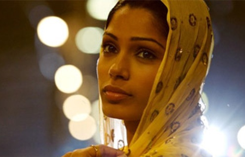 Freida Pinto dans le film Slumdog Millionnaire