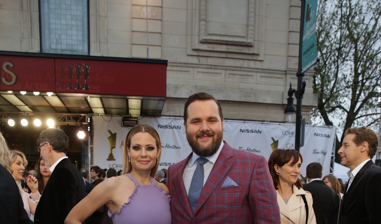 Les stars foulent le tapis rouge du Gala Artis 2017 en beauté