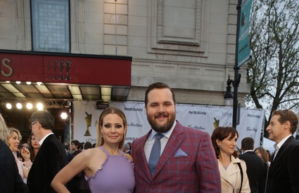 Les stars foulent le tapis rouge du Gala Artis 2017 en beauté