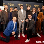 Sur le tapis rouge du film <em>Les Barbares de La Malbaie</em>