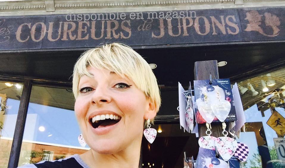 Annie Dufresne s'en prend à Annie Villeneuve dans une vidéo