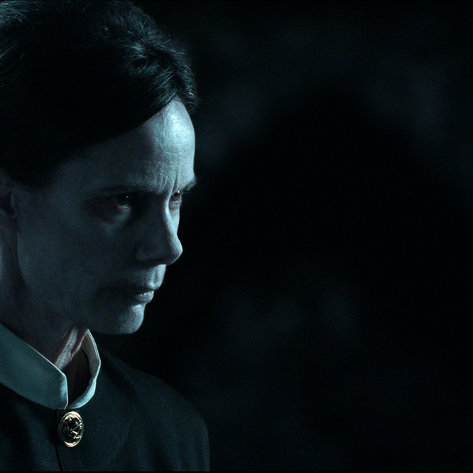 Une scène du film <em>The Conjuring: The Devil Made Me Do It</em>