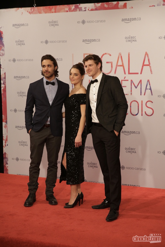 Sur le tapis rouge de Gala du cinéma Québécois