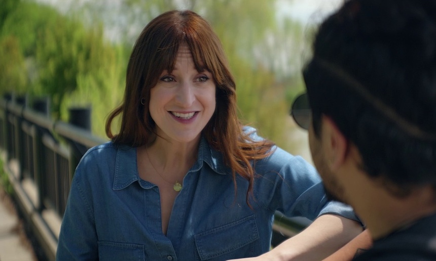 Voyez Anne-Élisabeth Bossé et Antoine Bertrand dans la première bande-annonce de Menteuse