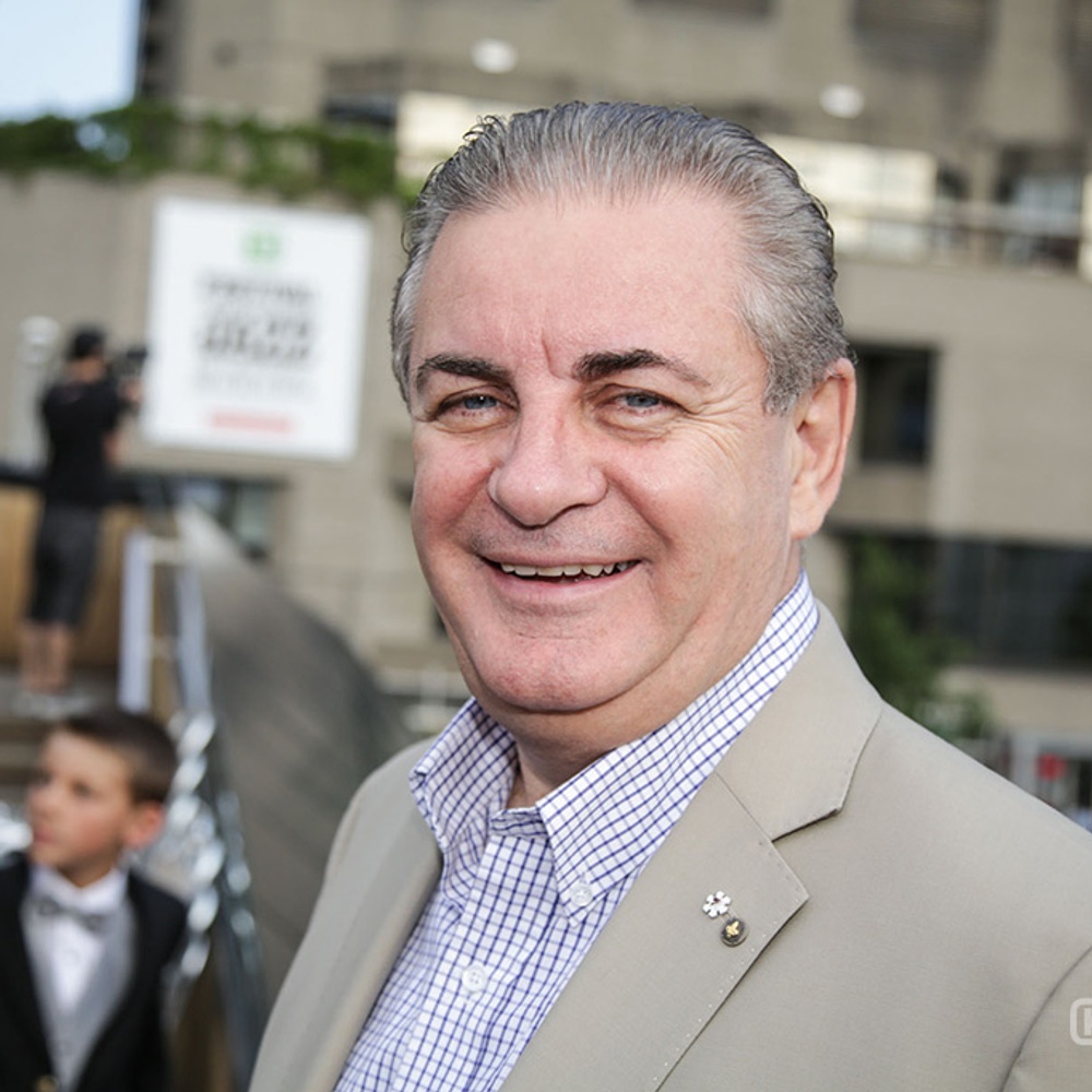 Sur le tapis rouge de Louis Cyr : L'homme le plus fort du monde