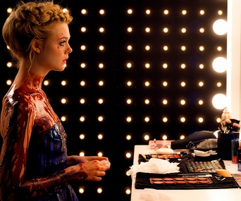 Une scène du film The Neon Demon